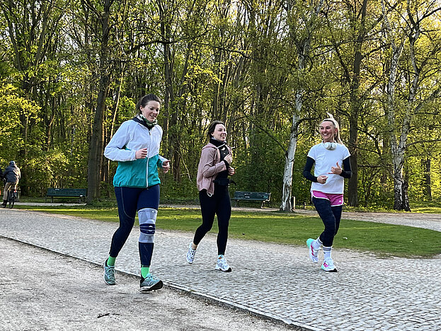 3 Läuferinnen beim Training © SCC EVENTS 
