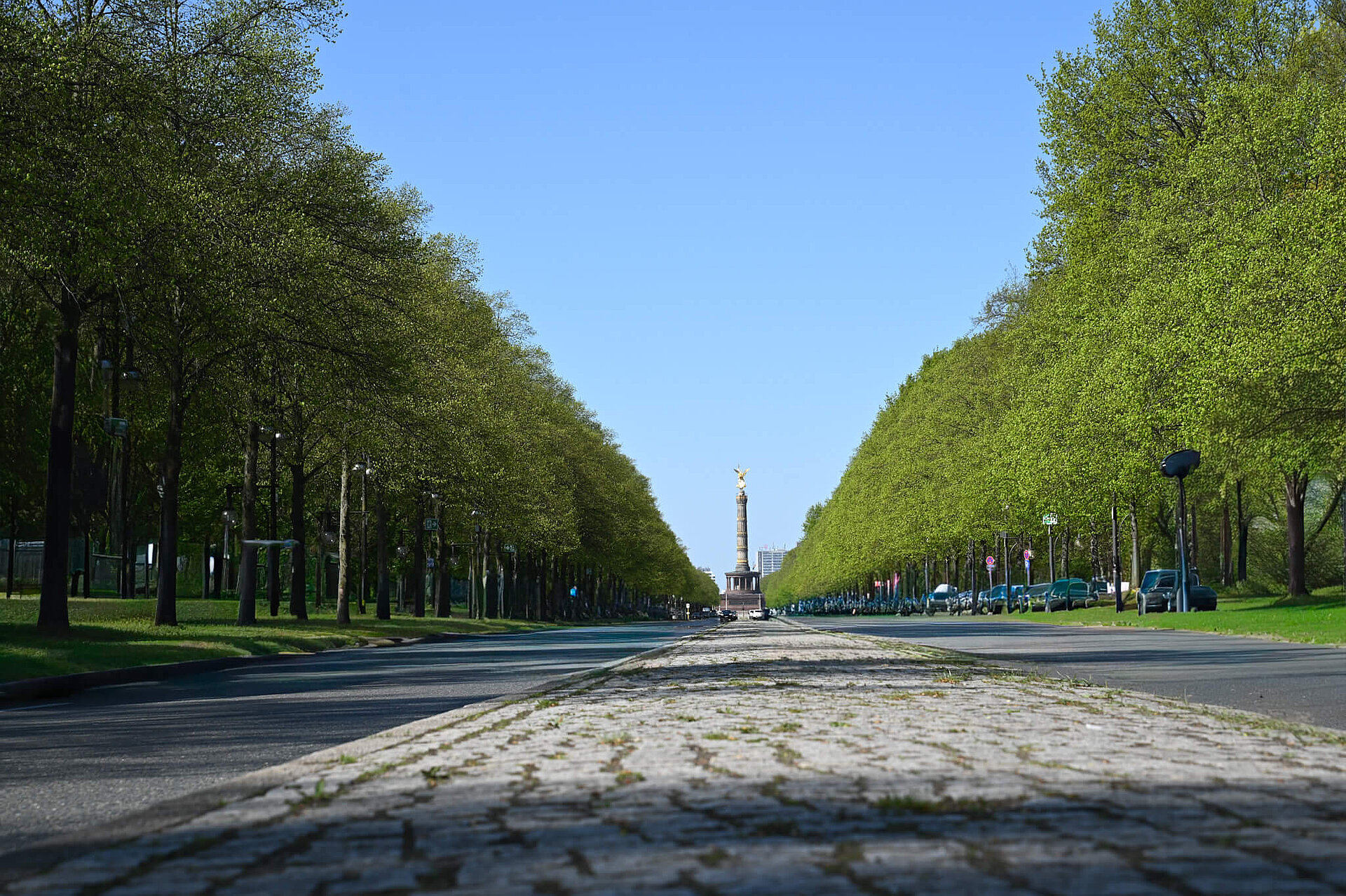 A view along the street towards the Victory Column.